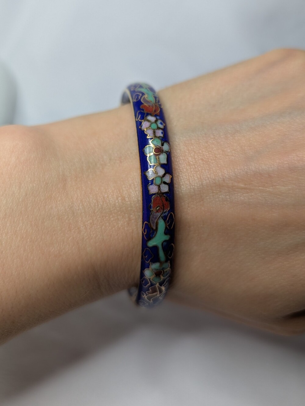 Blue Floral Cloisonné Hinge Bangle Bracelet